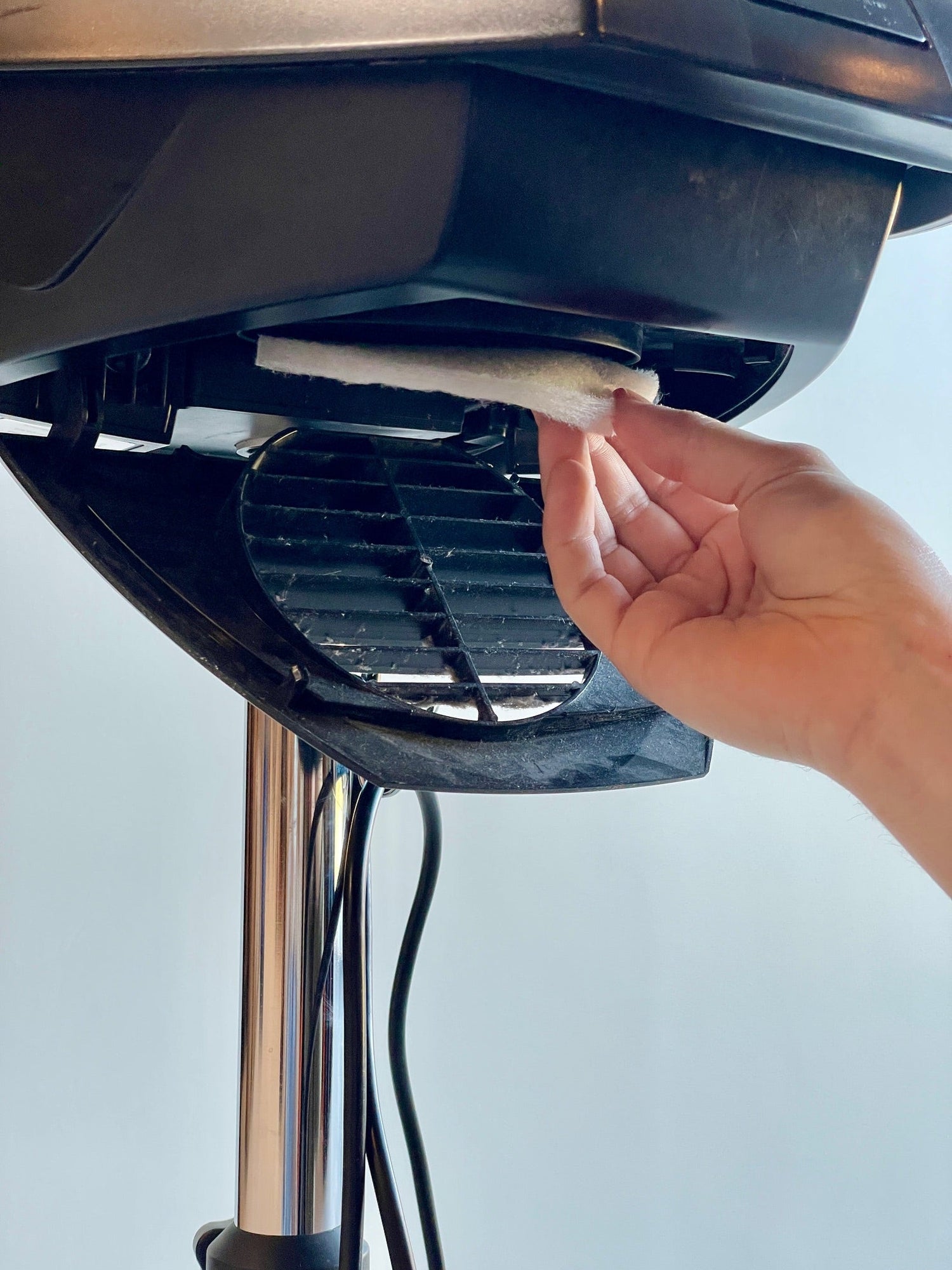 How to change the filter on a HairMaster