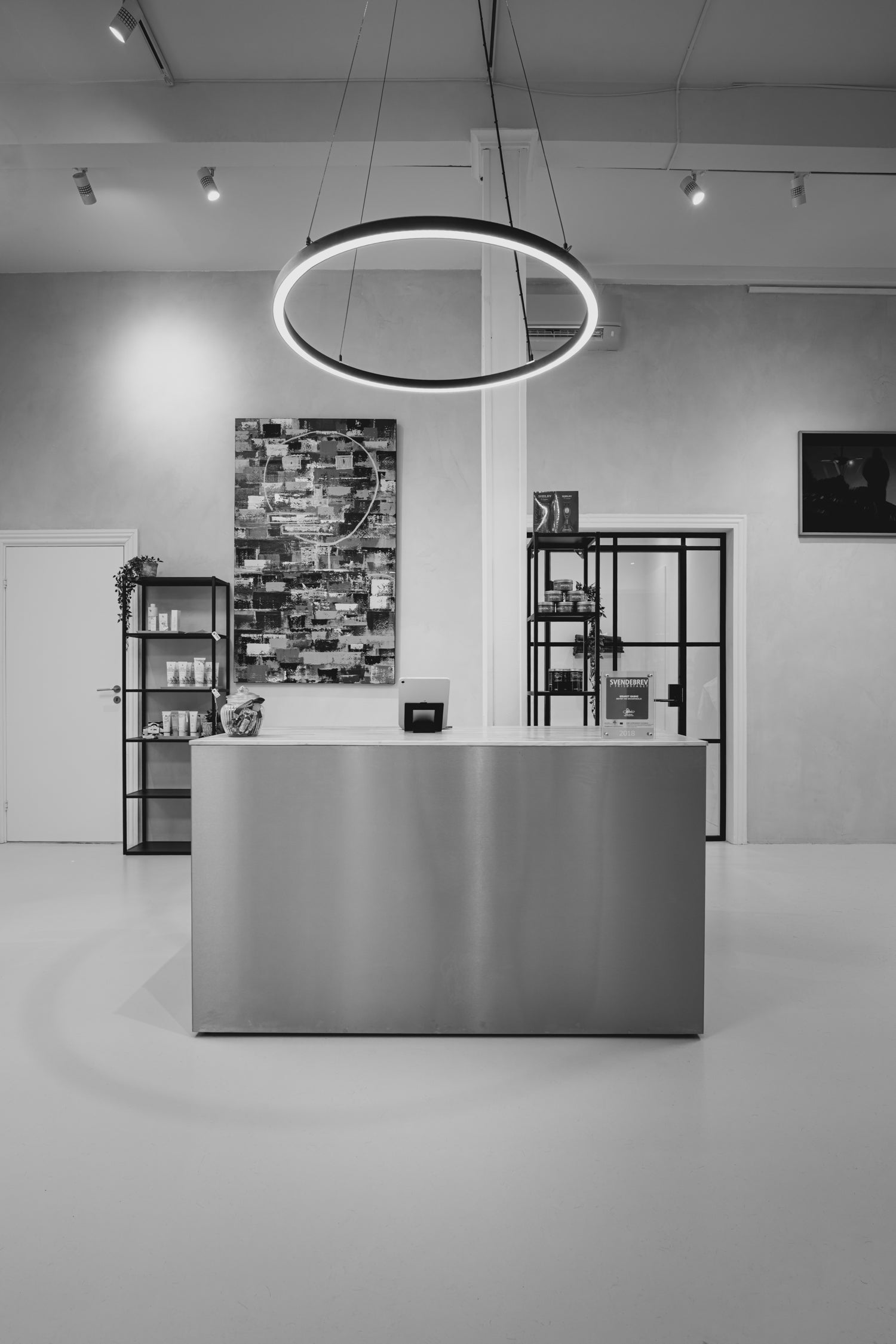 Sun Circle LED - Czarne okrągłe oświetlenie robocze - ø100cm