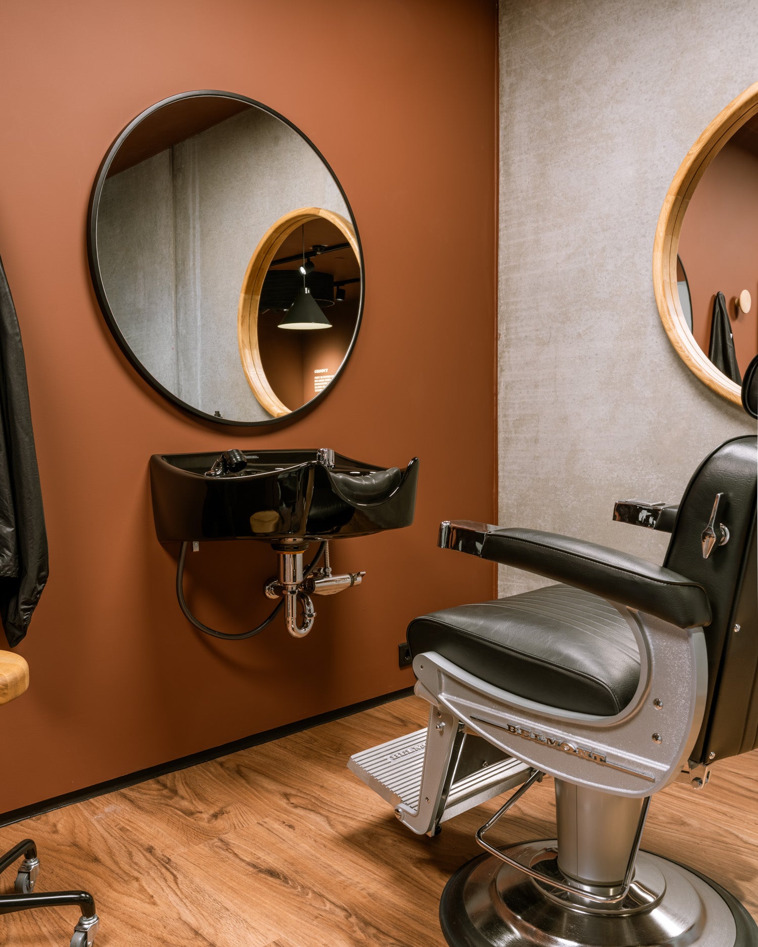 Majolica - Black barber wash